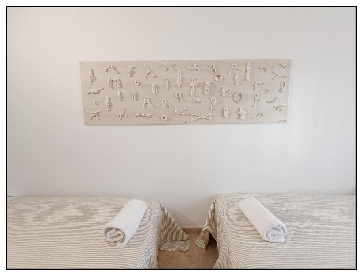 סאלו Apartamento Centrico Junto Al Mar - Wifi Free מראה חיצוני תמונה