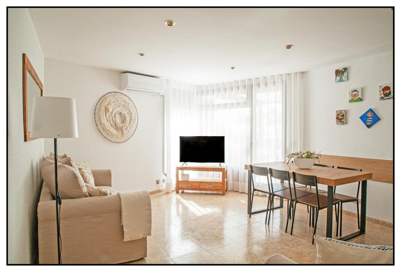 סאלו Apartamento Centrico Junto Al Mar - Wifi Free מראה חיצוני תמונה