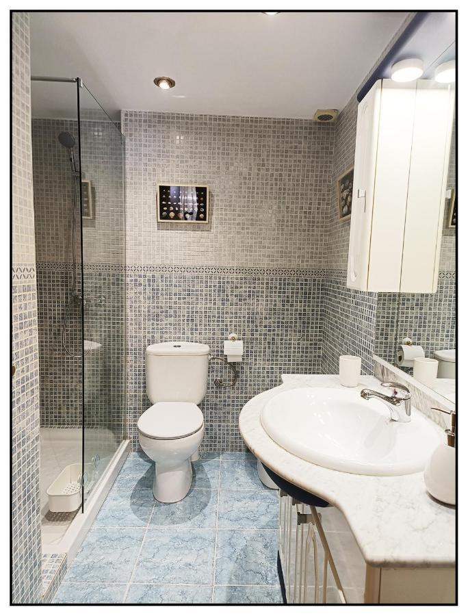 סאלו Apartamento Centrico Junto Al Mar - Wifi Free מראה חיצוני תמונה